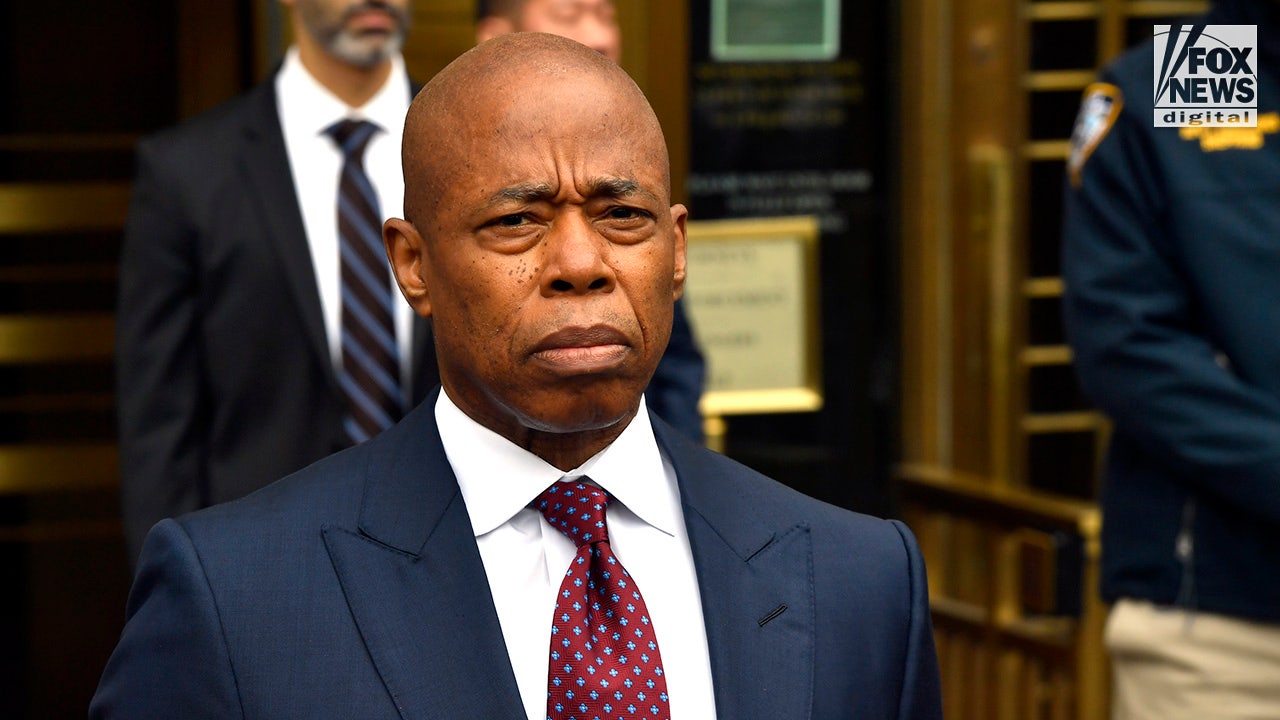 NYC Mayor Eric Adams pledges to ‘reign’ not resign in pair of church appearances