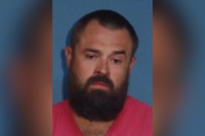 Arkansas father arrested after allegedly killing man he found with his missing 14-year-old daughter