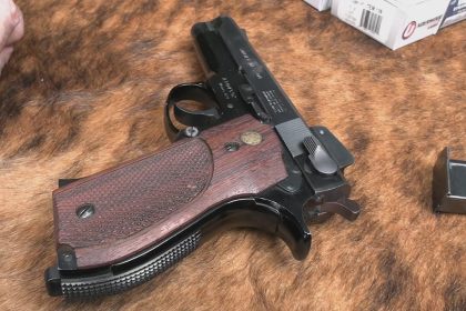 S&W Model 439  9mm