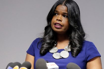 George Soros-backed Cook County’s former top prosecutor, Kim Foxx, lost her Illinois license to practice law