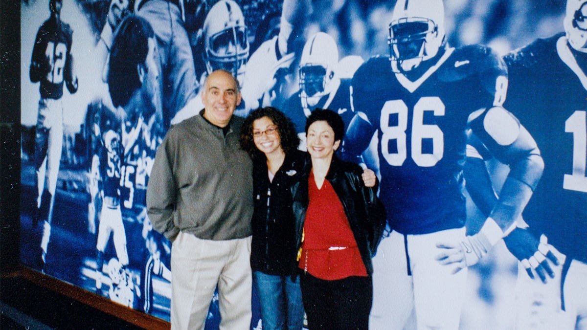 Ellen Greenberg with her parents Dr. Josh and Sandee Greenberg