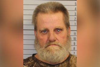 Tennessee man arrested after shooting at family sledding in the snow, deputies say