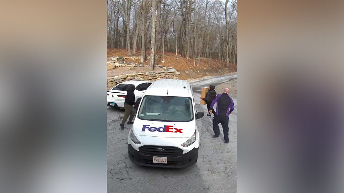 fed-ex-robbery-2