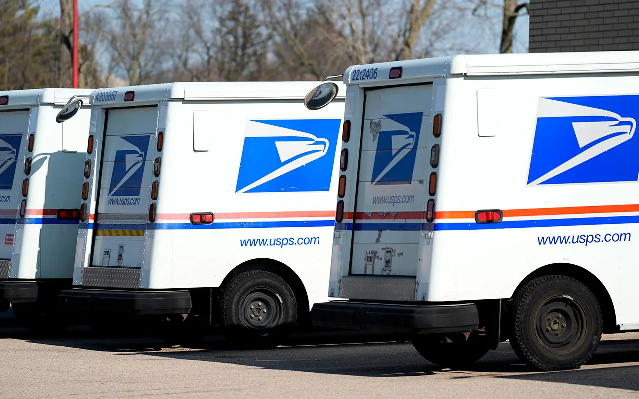 USPS employee sentenced to prison after stealing  million worth of checks: officials
