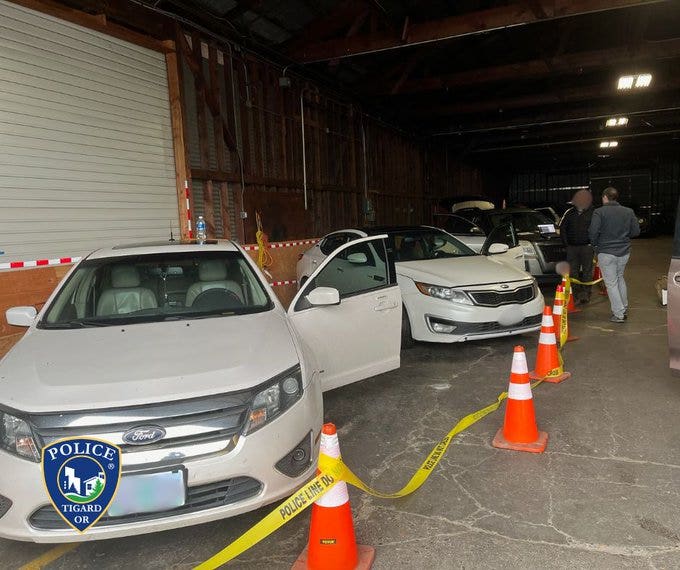 Colombian nationals arrested in connection with dozens of home burglaries in Oregon: police