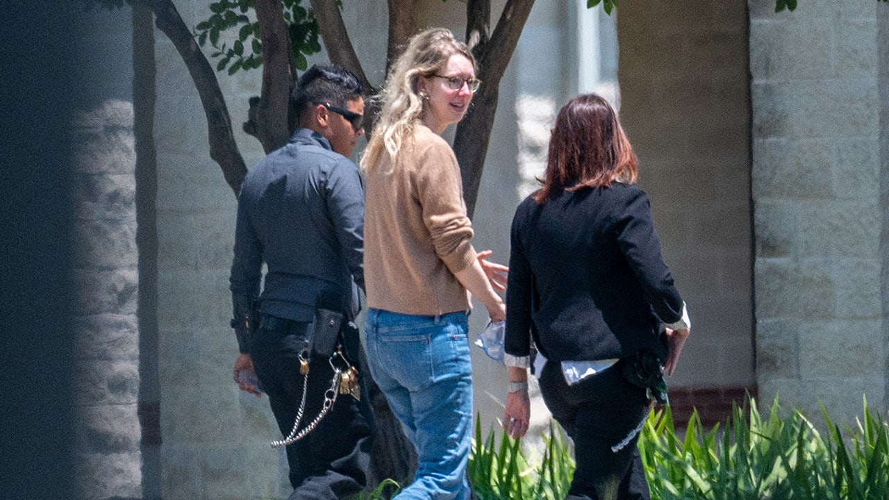 Convicted CEO fraudster Elizabeth Holmes says life in lockup is ‘hell’ in first prison interview