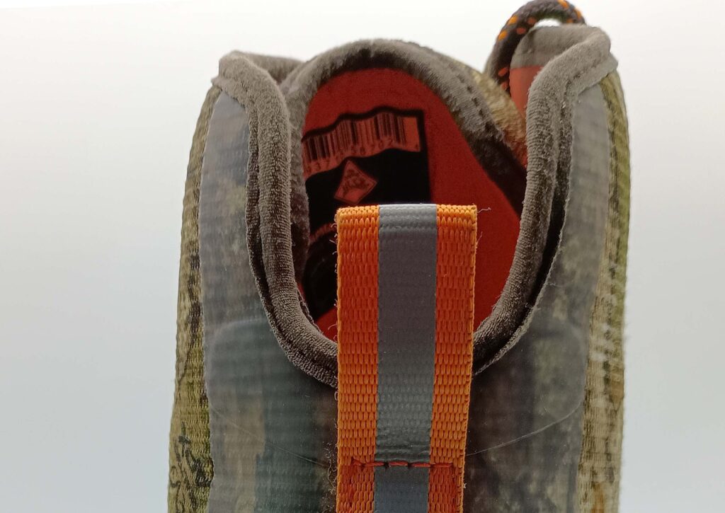 The rear of the stack has a cutout helping to reduce fatigue when in the field.