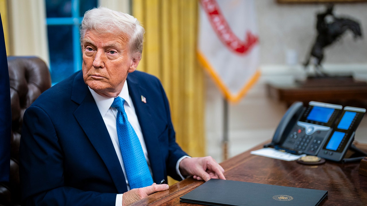 Florida police arrest man for making ‘written threats to kill’ Trump