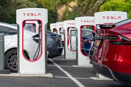 Tesla owners should stay vigilant with safety steps as feds combat ‘domestic terrorism’: retired sergeant