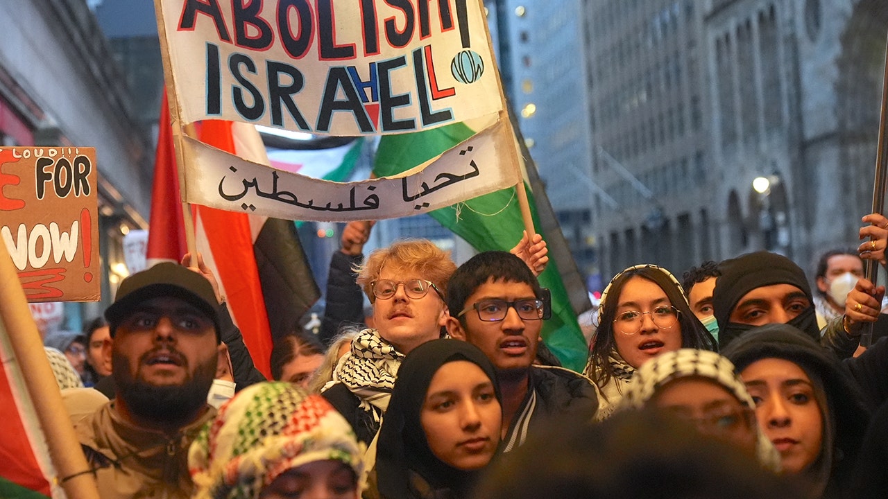 Antisemitic incidents break record for 4th straight year, ADL finds