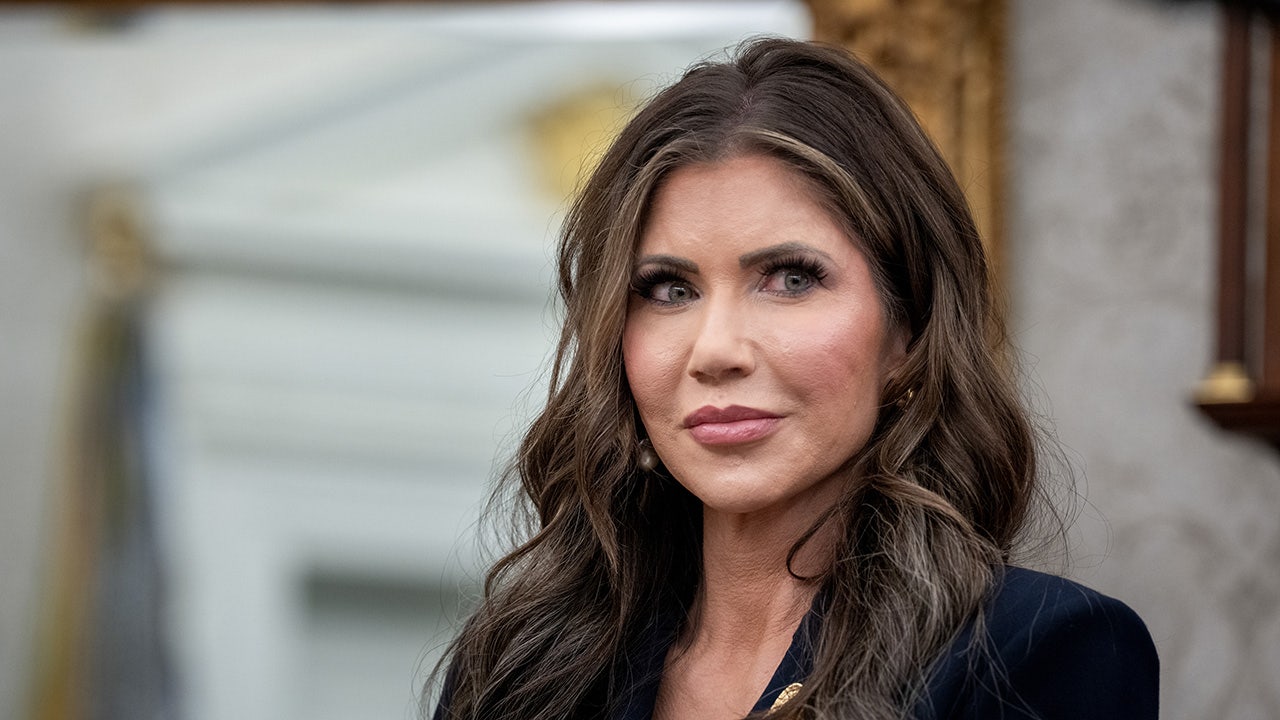 DHS chief Kristi Noem’s purse was stolen days after similar incident just blocks away: report
