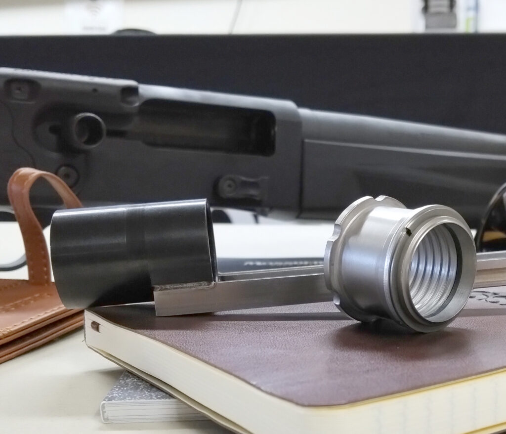 Mossberg nickel-boron coated the piston ring of the 990, ensuring it’s corrosion resistant as well as self-lubricating.