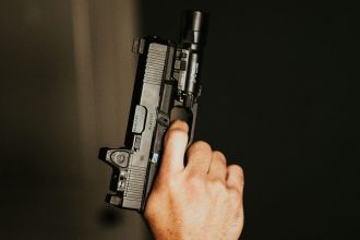 Homeowner Fires Warning Shot at Car Burglary Suspects, Prompting Return Gunfire