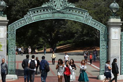 UC Berkeley stabbing puts campus on edge with manhunt for 3 suspects