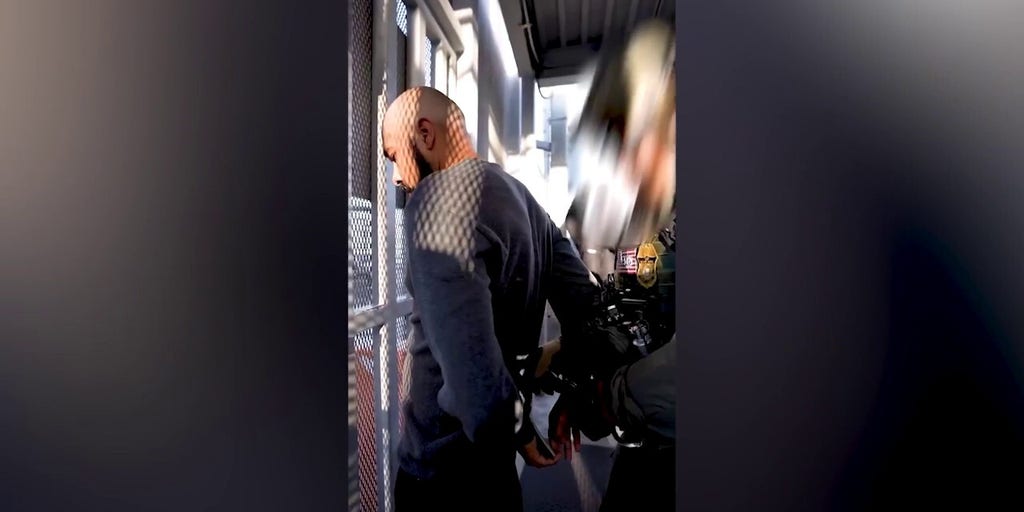 Man wanted by the FBI for allegedly assaulting a federal officer arrested | Fox News Video