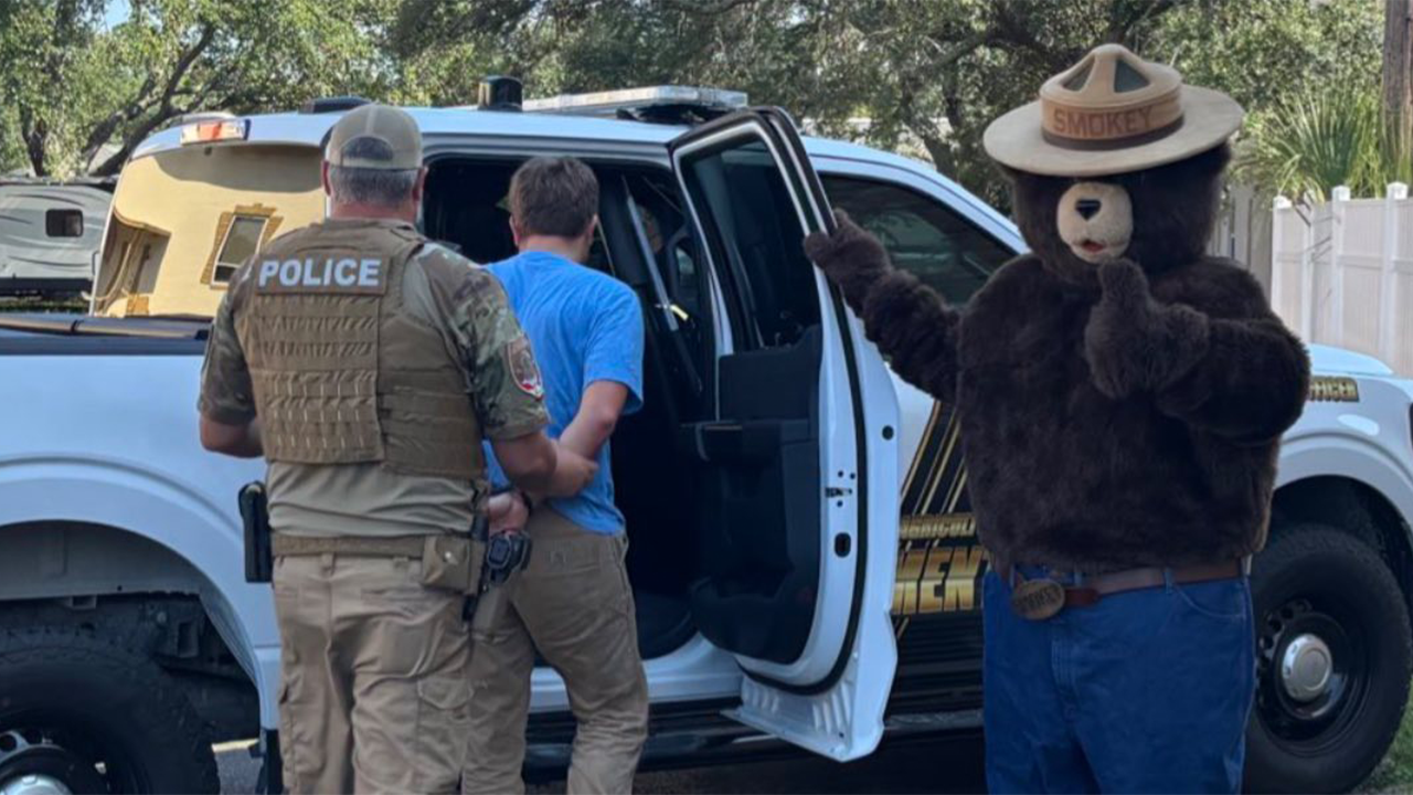 Smokey the Bear arrests man for allegedly stealing his signs in Florida to sell on Facebook: ‘Dumb criminals’