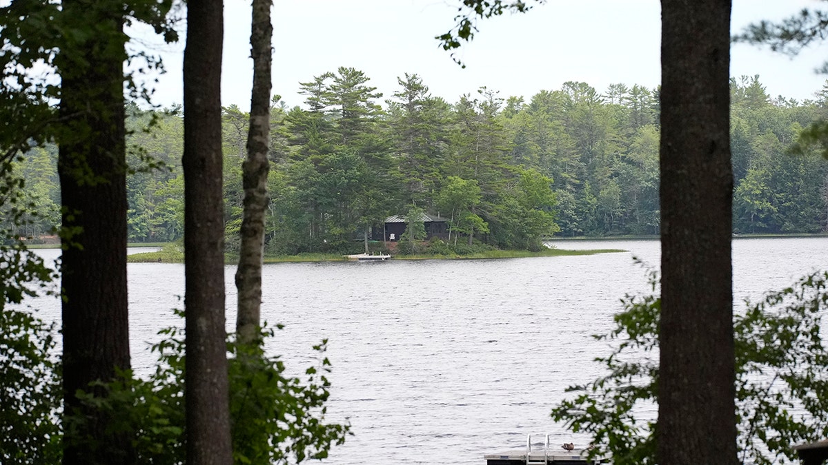 Crawford Pond in Union, Maine