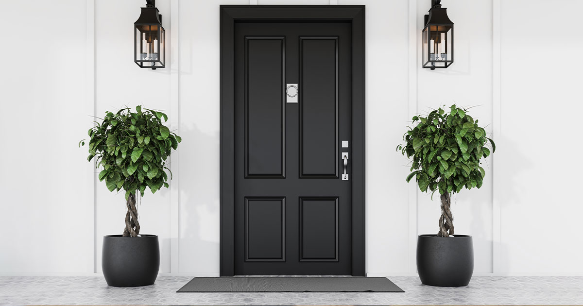 Forced Entry Turns Fatal: Homeowner Shoots Man Who Kicked in Front Door