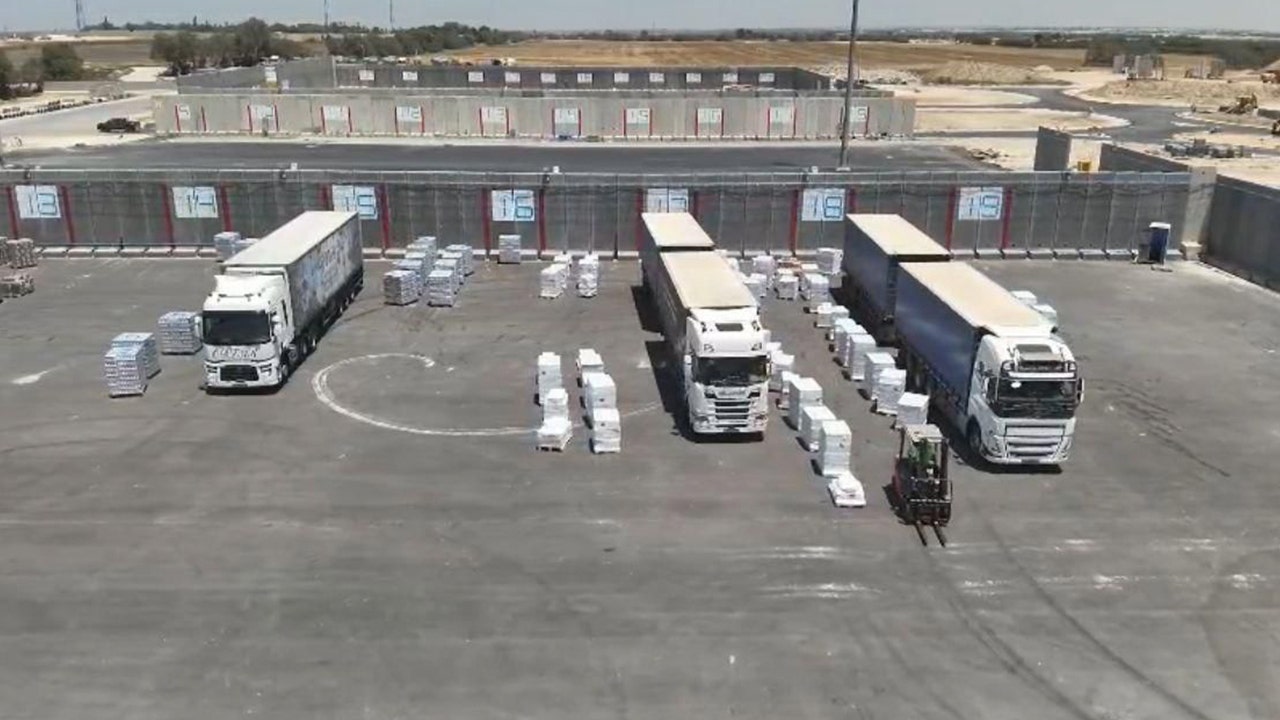 As Israel faces blame for the hunger crisis in Gaza, UN’s own data shows most of its aid is looted