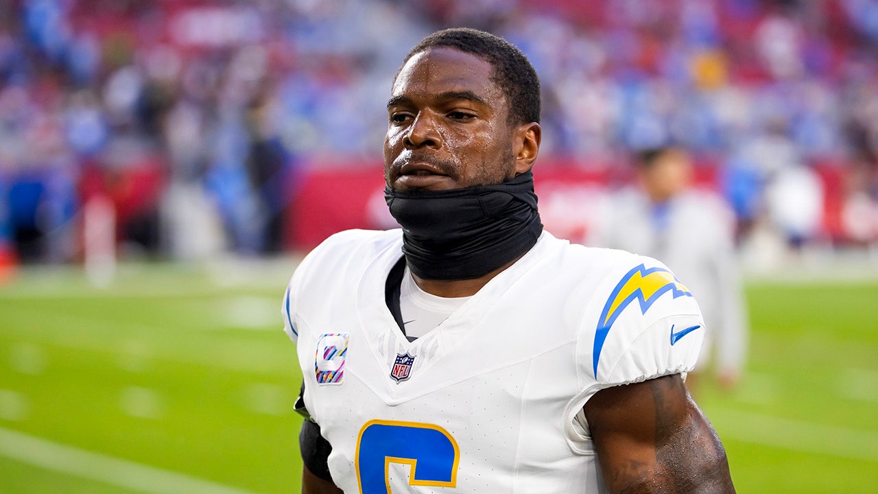 Chargers’ Denzel Perryman released without charges after firearms arrest