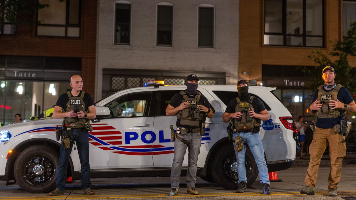 D.C. officers at a checkpoint amid Trump's crime crackdown