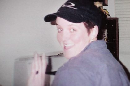 Amy Bradley disappearance sees 3 major new leads as investigators renew decades-old search: report