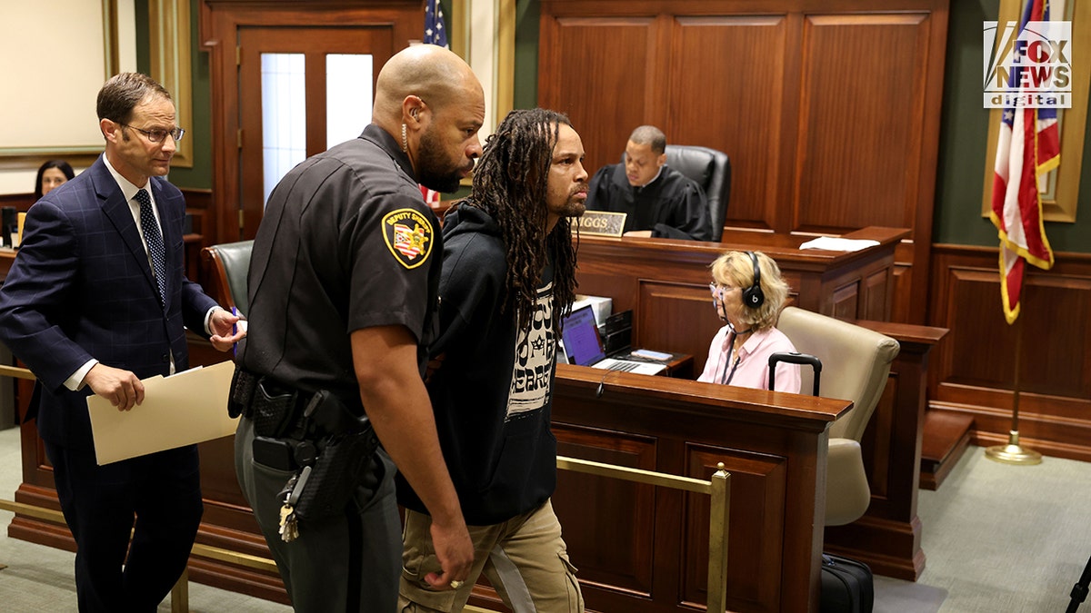 Cincinnati beating suspect, man who beat Holly in court