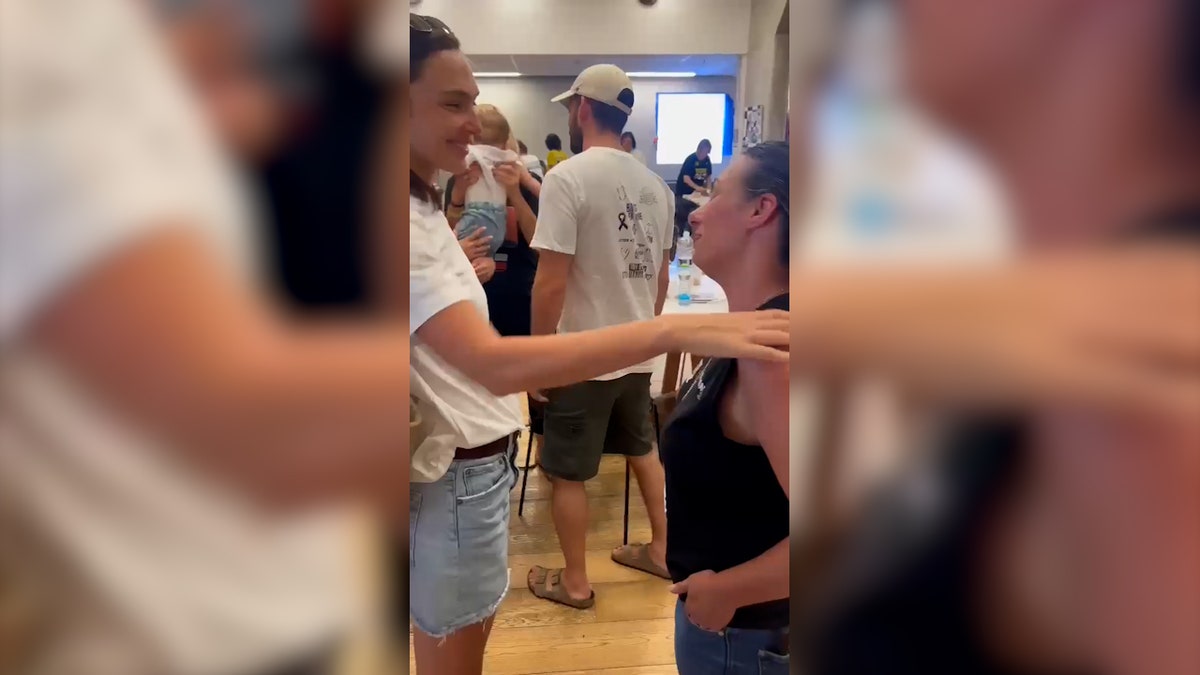 Gal Gadot greets Lishay Miran-Lavi