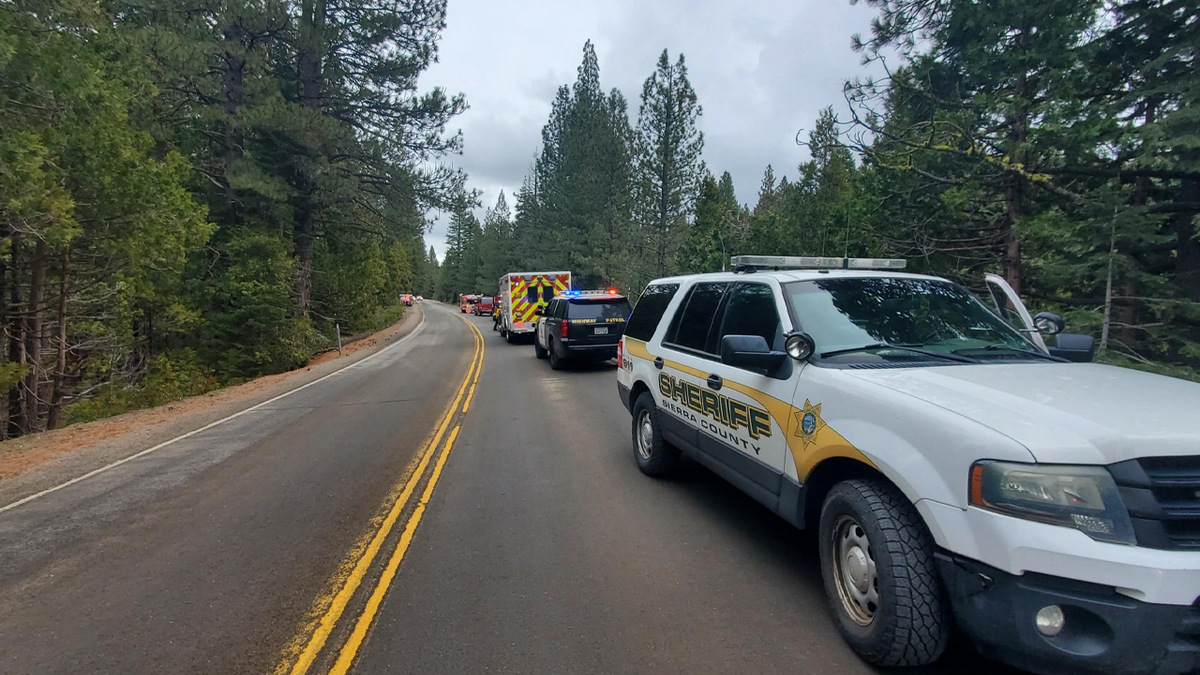 deputies-accident-scene-investigation