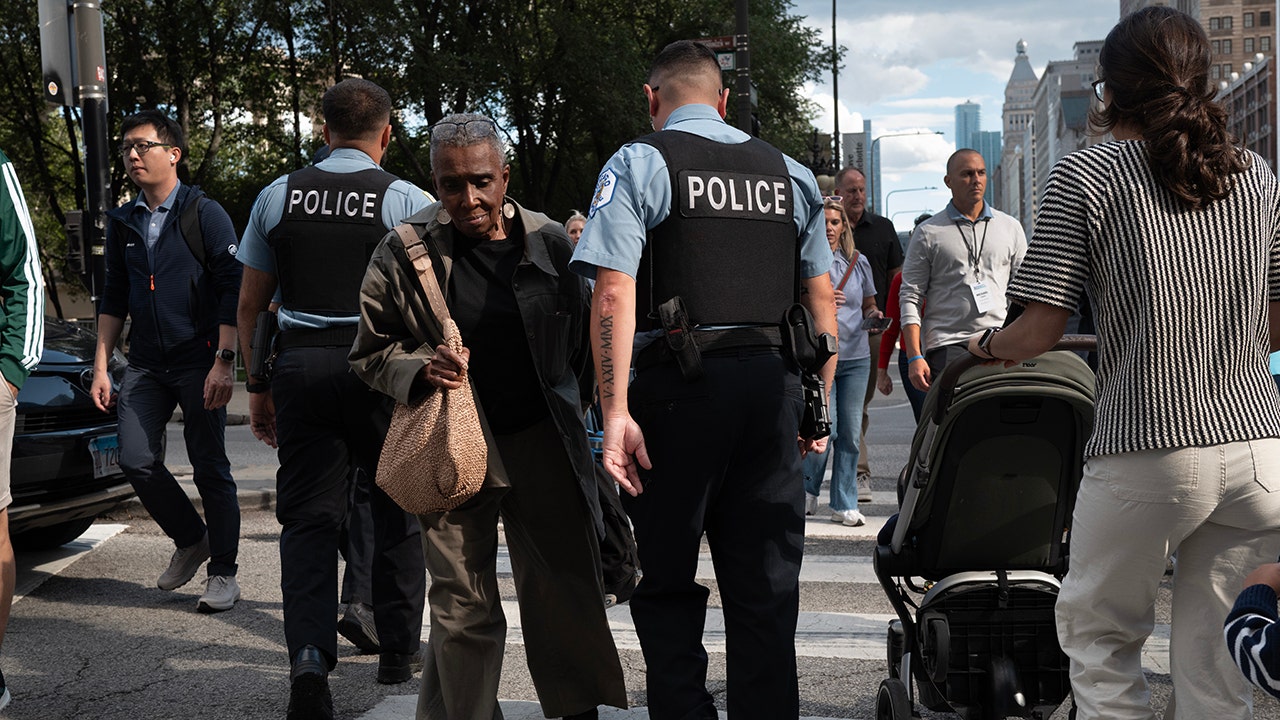 Chicago shootings leave at least 7 dead, dozens more injured as city insists it doesn’t need Trump’s help