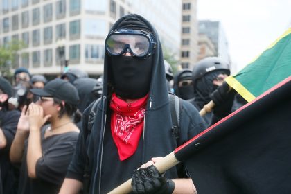 Trump calls antifa ‘terrorist group,’ fueling fight over free speech and limits of law enforcement