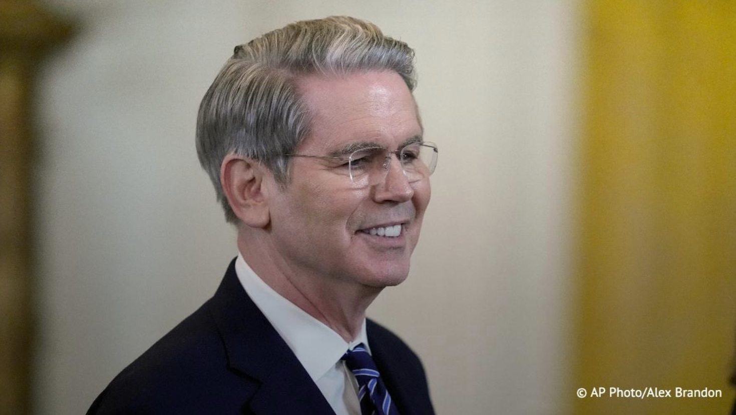 Ruling Class Members Threaten To Punch Each Other