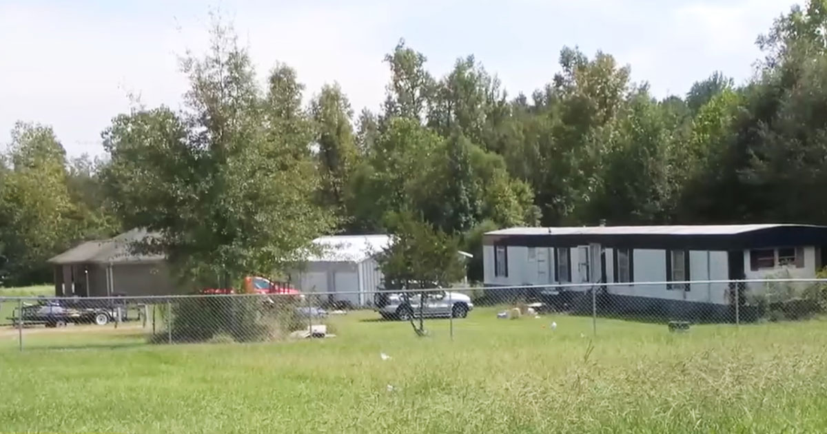 Elderly Father, 85, Shoots and Kills Son, 40, in Self-Defense After Brutal Beating With Metal Rod