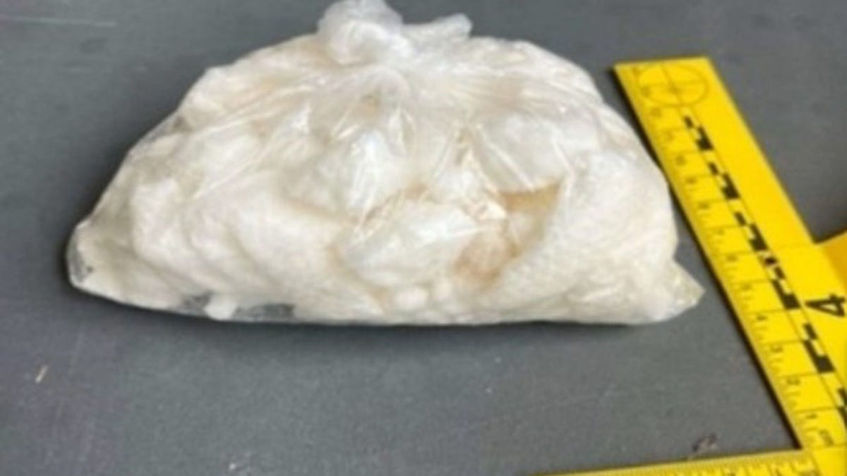 Image of cocaine near a ruler