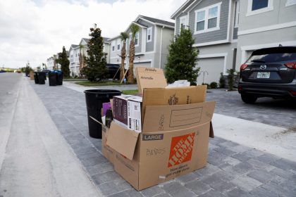 Moving exposes your personal data to scammers