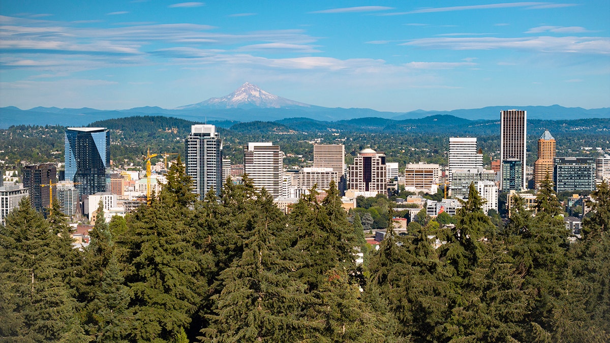 Portland, Oregon skyline