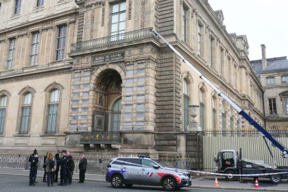 How Louvre burglars obtained truck-mounted lift to make off with jewels worth more than 0M