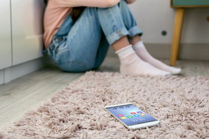 Teen sues AI tool maker over fake nude images