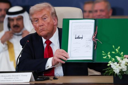 Trump threatens Hamas if Gaza ceasefire collapses as JD Vance to visit Israel