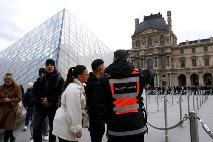 Louvre heist in broad daylight amid apparent security lapses puts global museums on alert