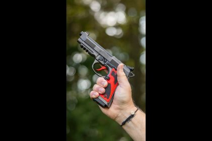 Would you want one in your safe? 👀 (Beretta 92x Red)