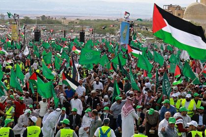 Trump signs executive order targeting certain Muslim Brotherhood chapters as terrorist groups