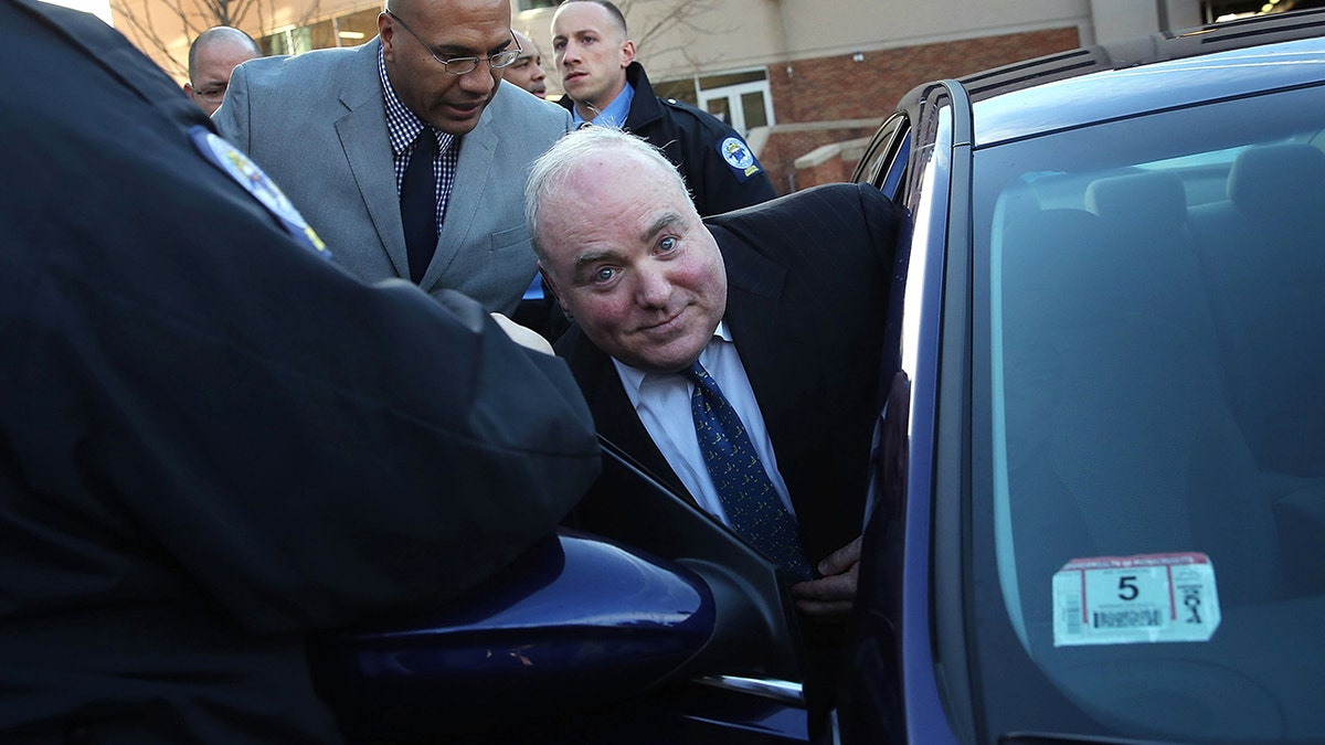 Michael Skakel gets into a car