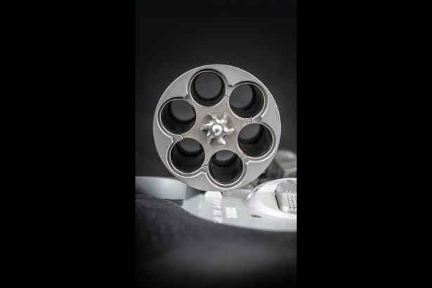 Kevin explains what 6-7 means 😂 🤣