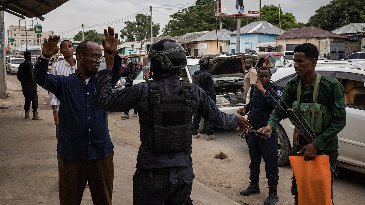 How terror groups shape Somalia’s daily existence as country’s capital drives new economic growth