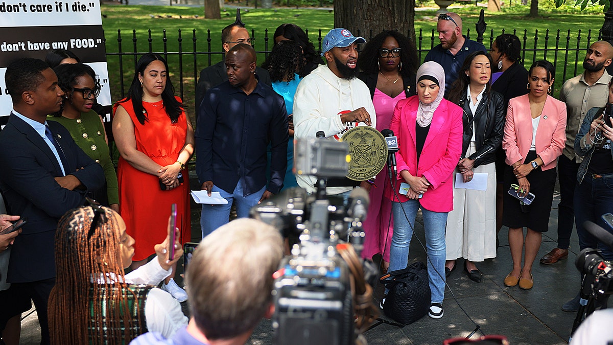 Mysonne Linen in NYC