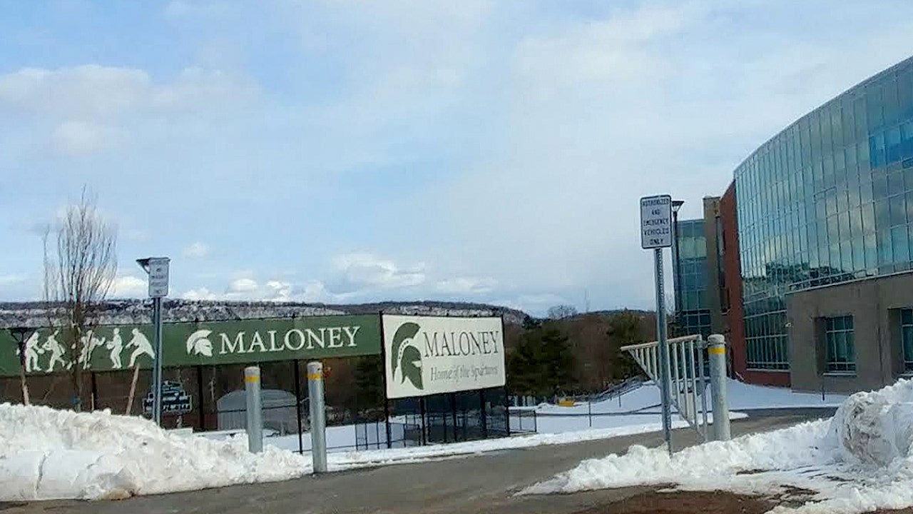 Former music teacher allegedly groomed and had inappropriate relationship with teen student