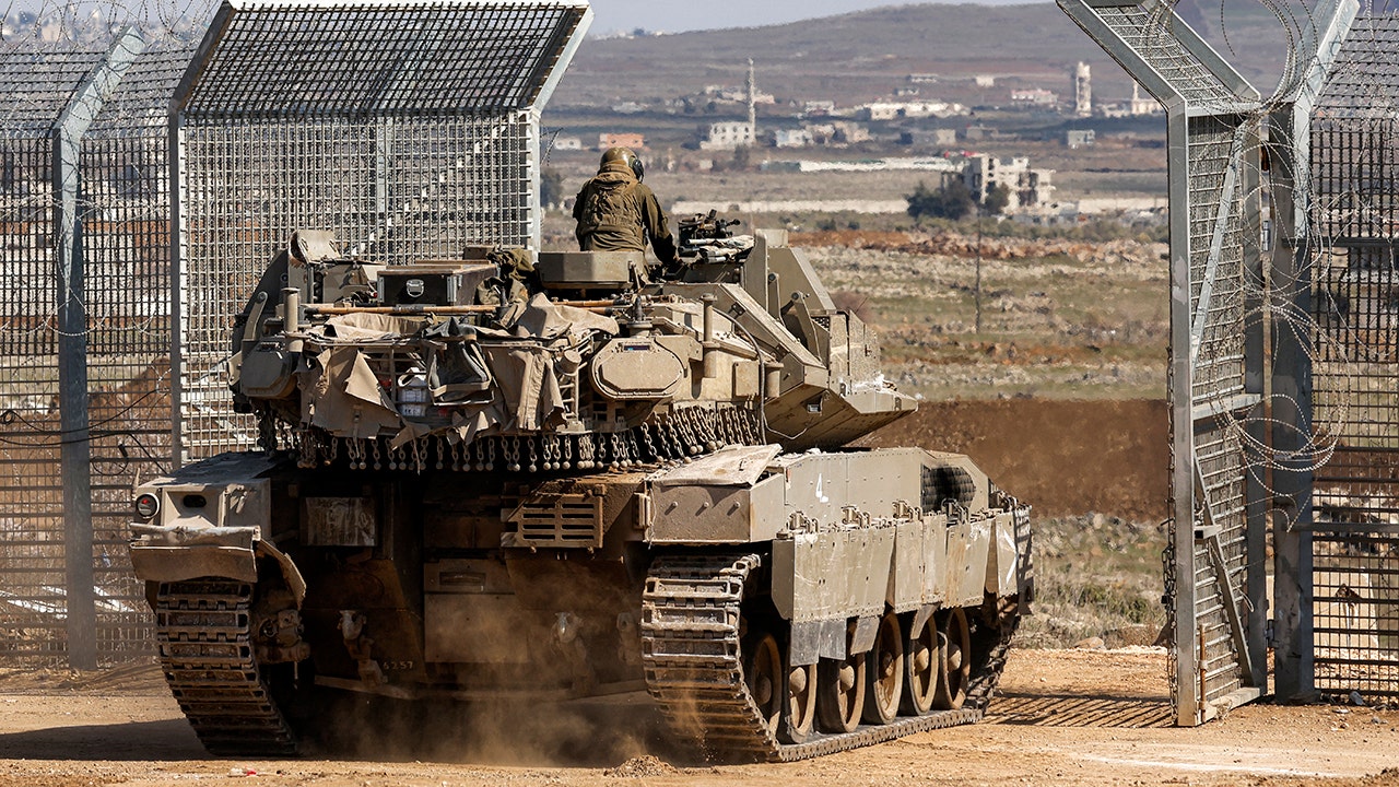 Israeli official issues stark warning after chilling Syrian military war chants surface