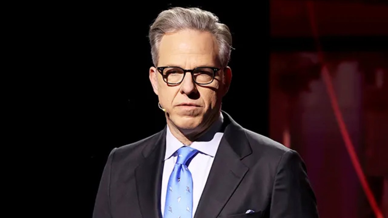 CNN’s Jake Tapper calls DC pipe bomb suspect ‘White man’ shortly before airing photo of alleged Black culprit