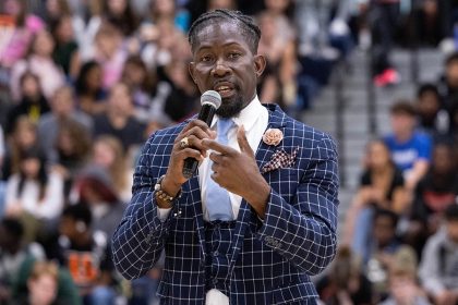 Former Iowa school superintendent arrested by ICE expected to plead guilty to federal charges